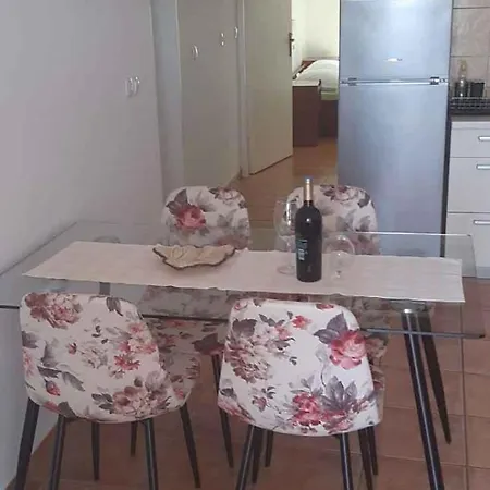 In - Insel Rab 43962 Apartment *