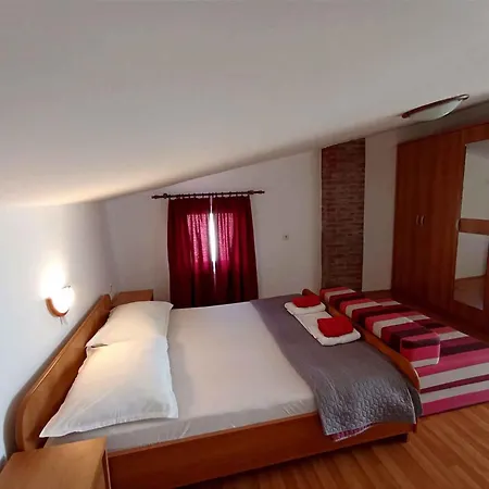 In - Insel Rab 43962 Appartamento *